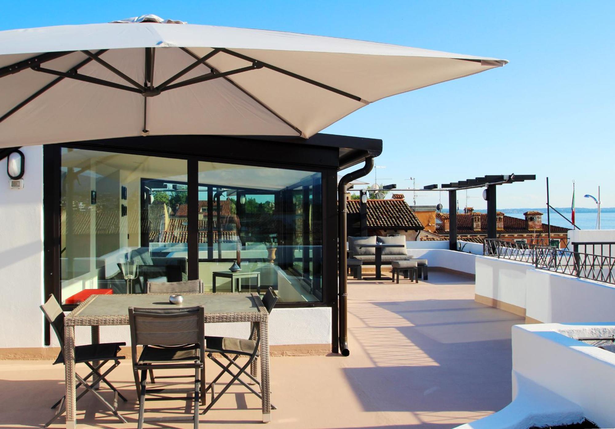 Appartamento Con Vista Mozzafiato Lazise Bagian luar foto