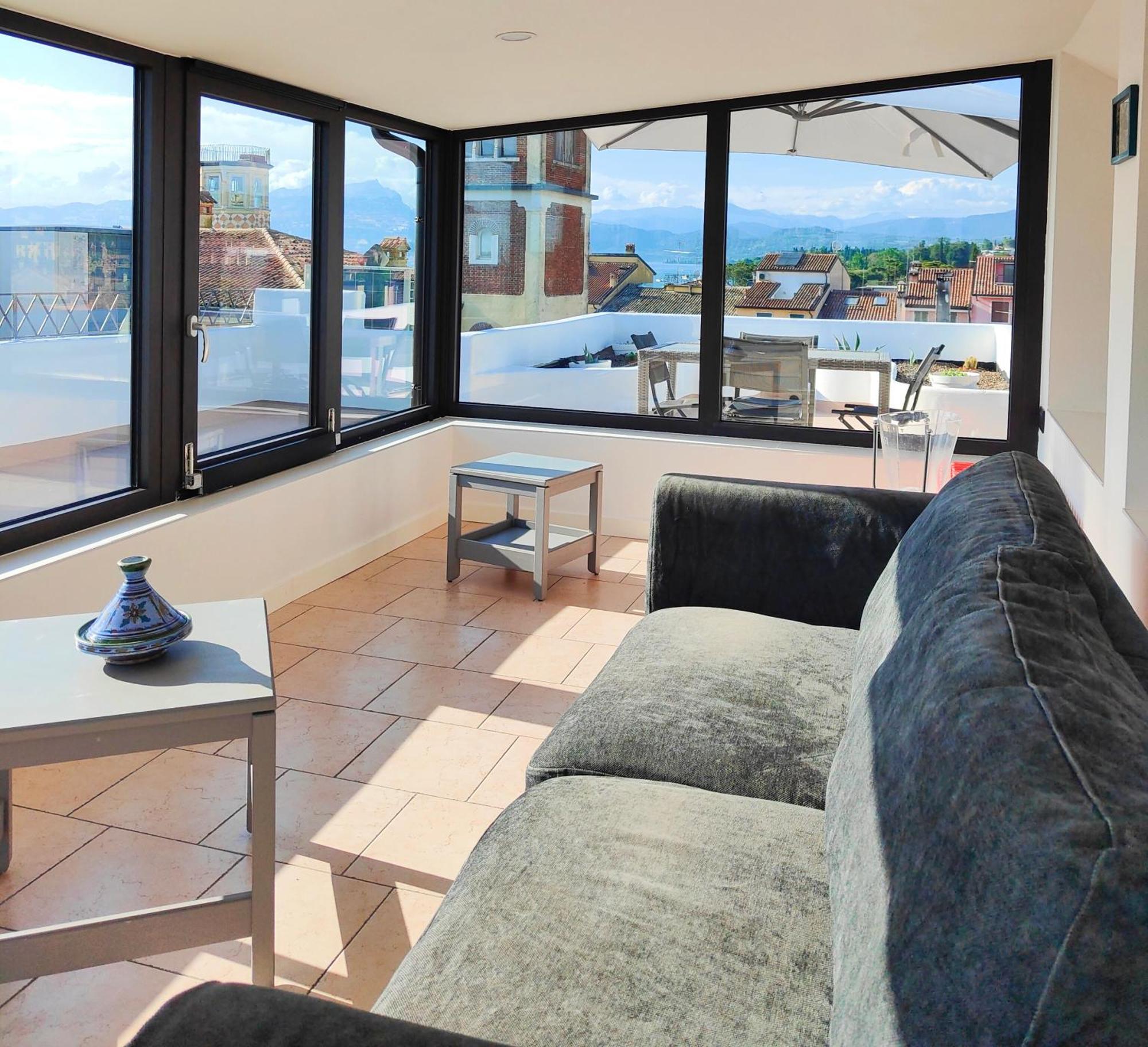 Appartamento Con Vista Mozzafiato Lazise Bagian luar foto